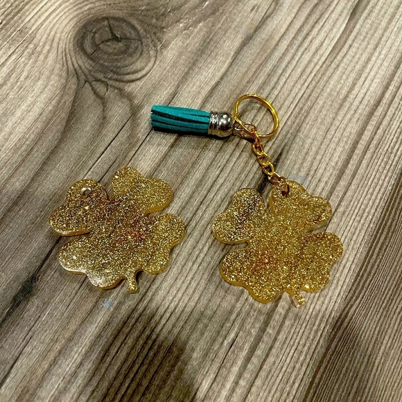 Hand Crafted Accessories - SET OF 2: Handmade 4 Leaf Clovers